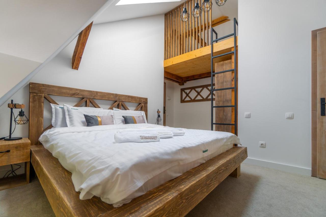 Wanderer Sighisoara Hotel Bagian luar foto