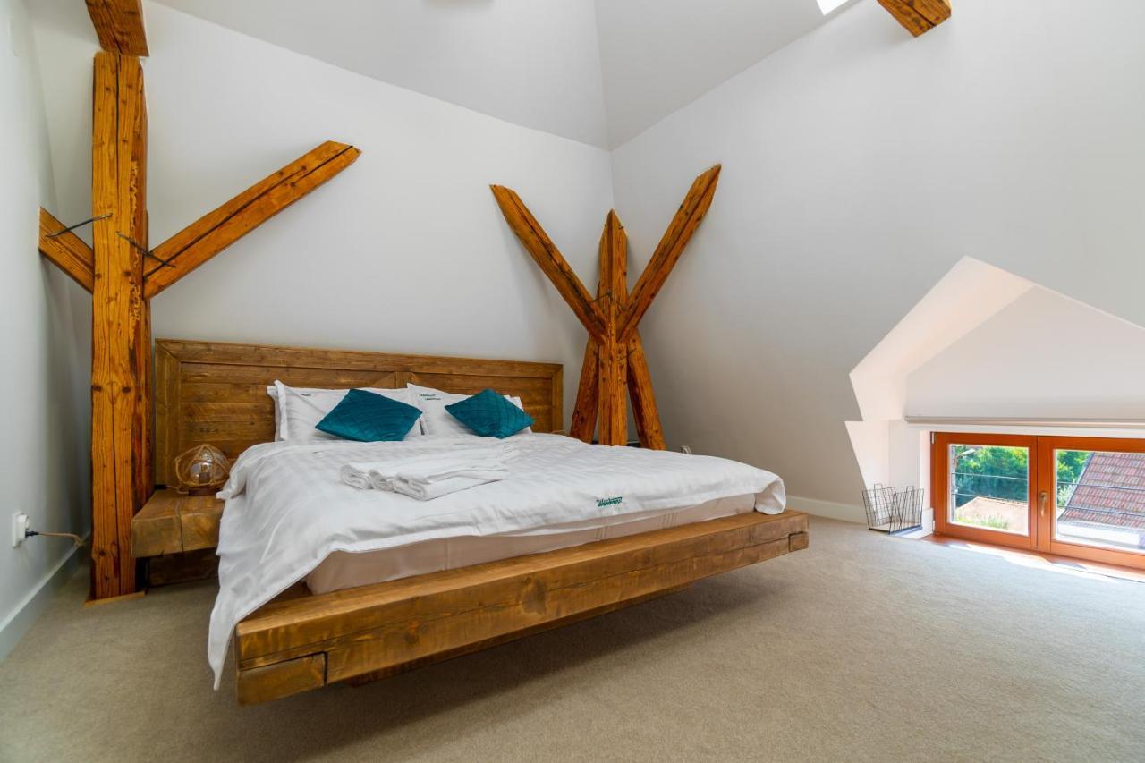 Wanderer Sighisoara Hotel Bagian luar foto