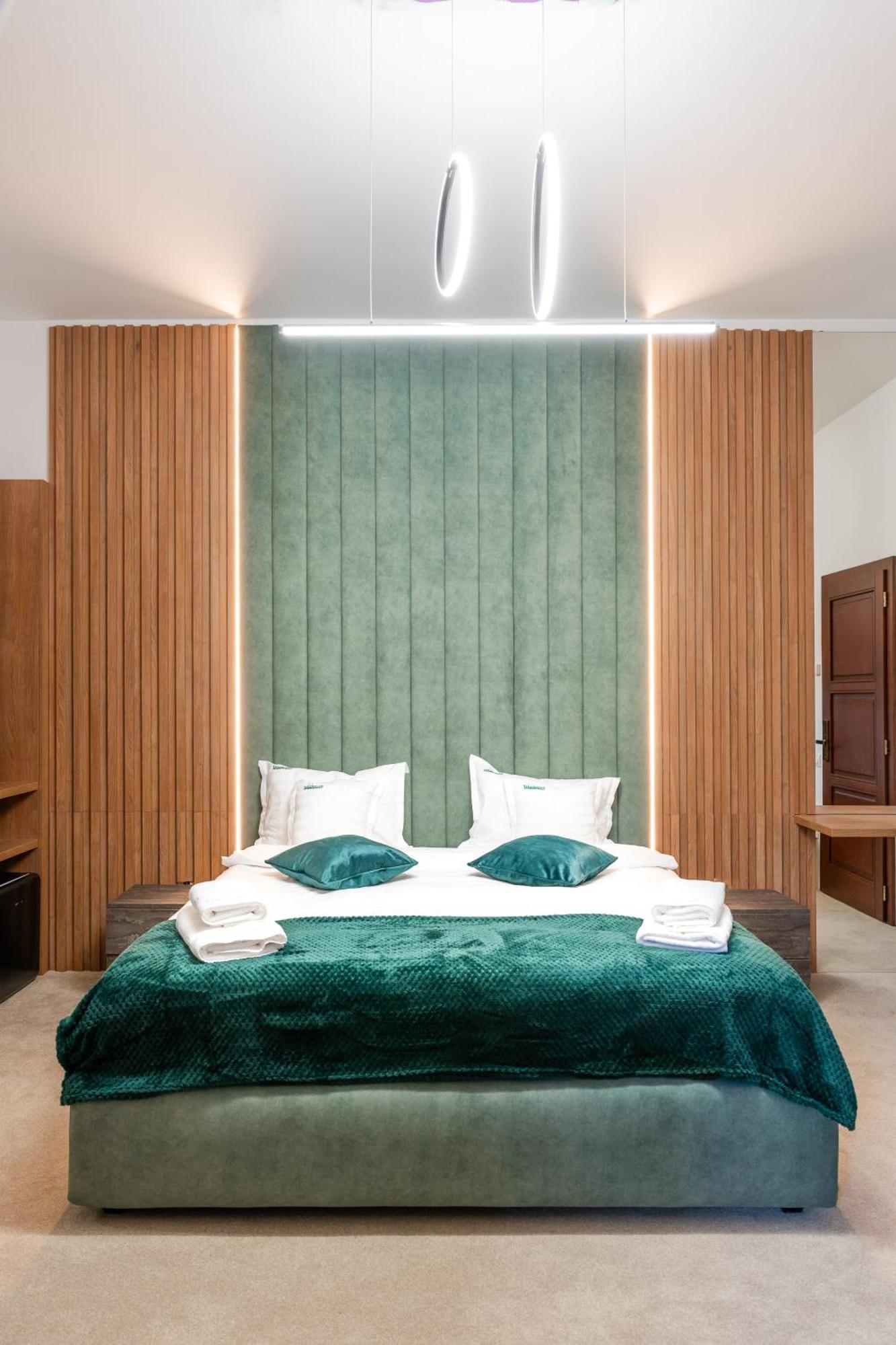 Wanderer Sighisoara Hotel Bagian luar foto