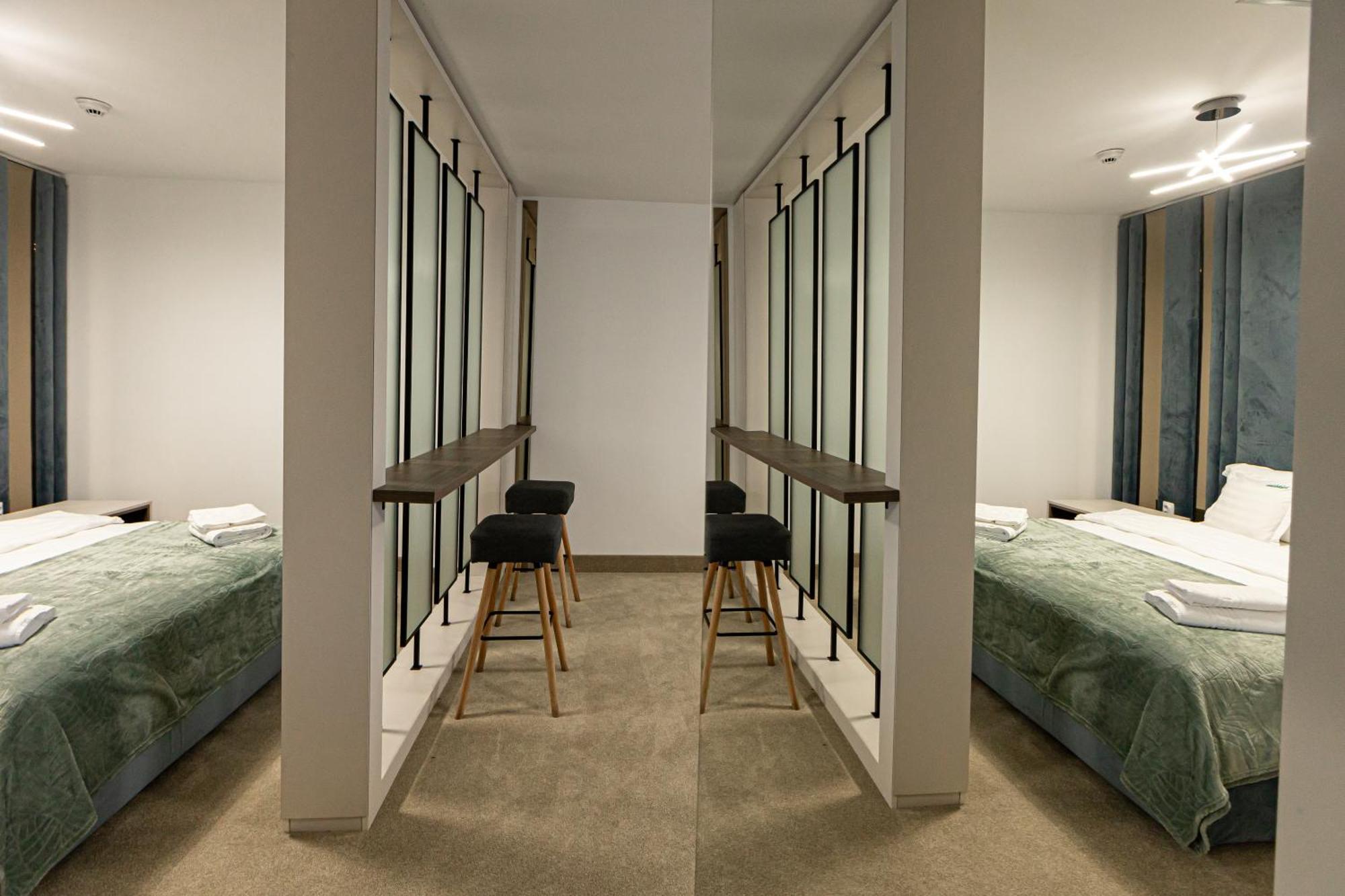 Wanderer Sighisoara Hotel Bagian luar foto