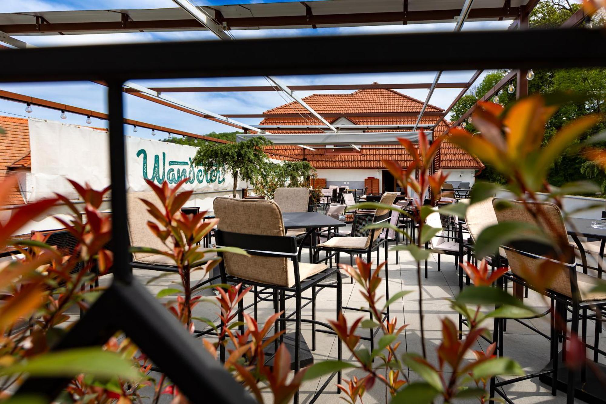 Wanderer Sighisoara Hotel Bagian luar foto