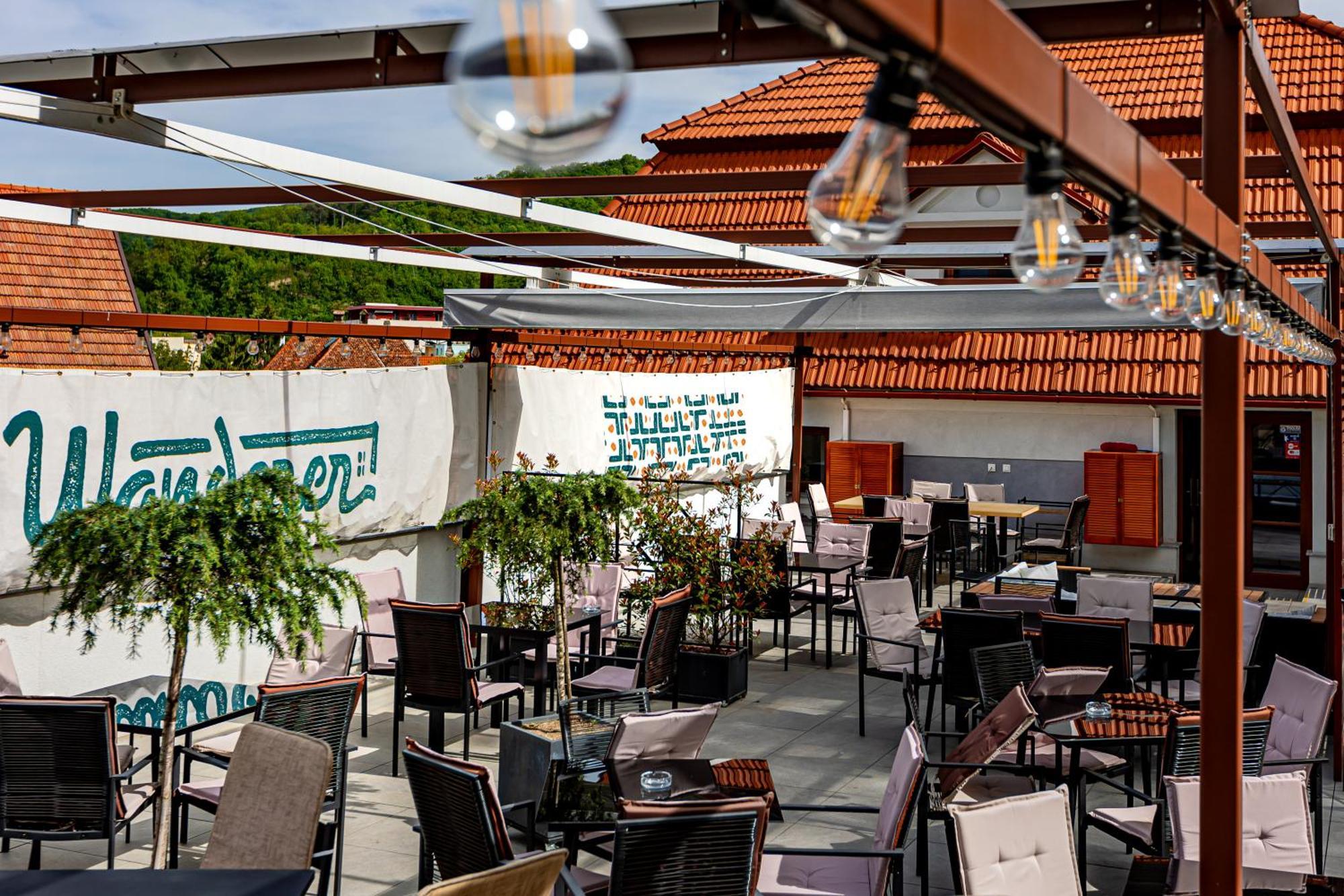 Wanderer Sighisoara Hotel Bagian luar foto