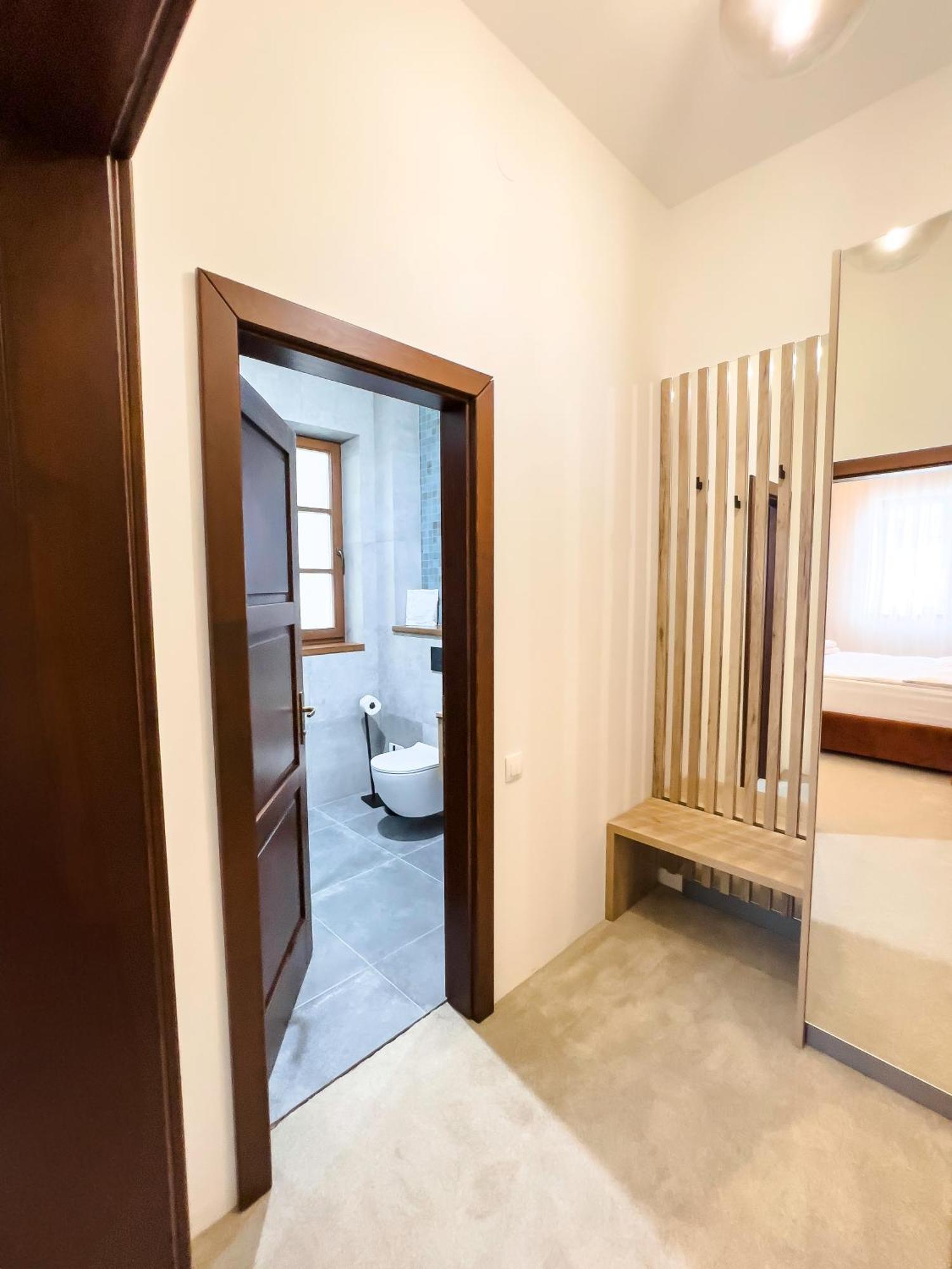 Wanderer Sighisoara Hotel Bagian luar foto